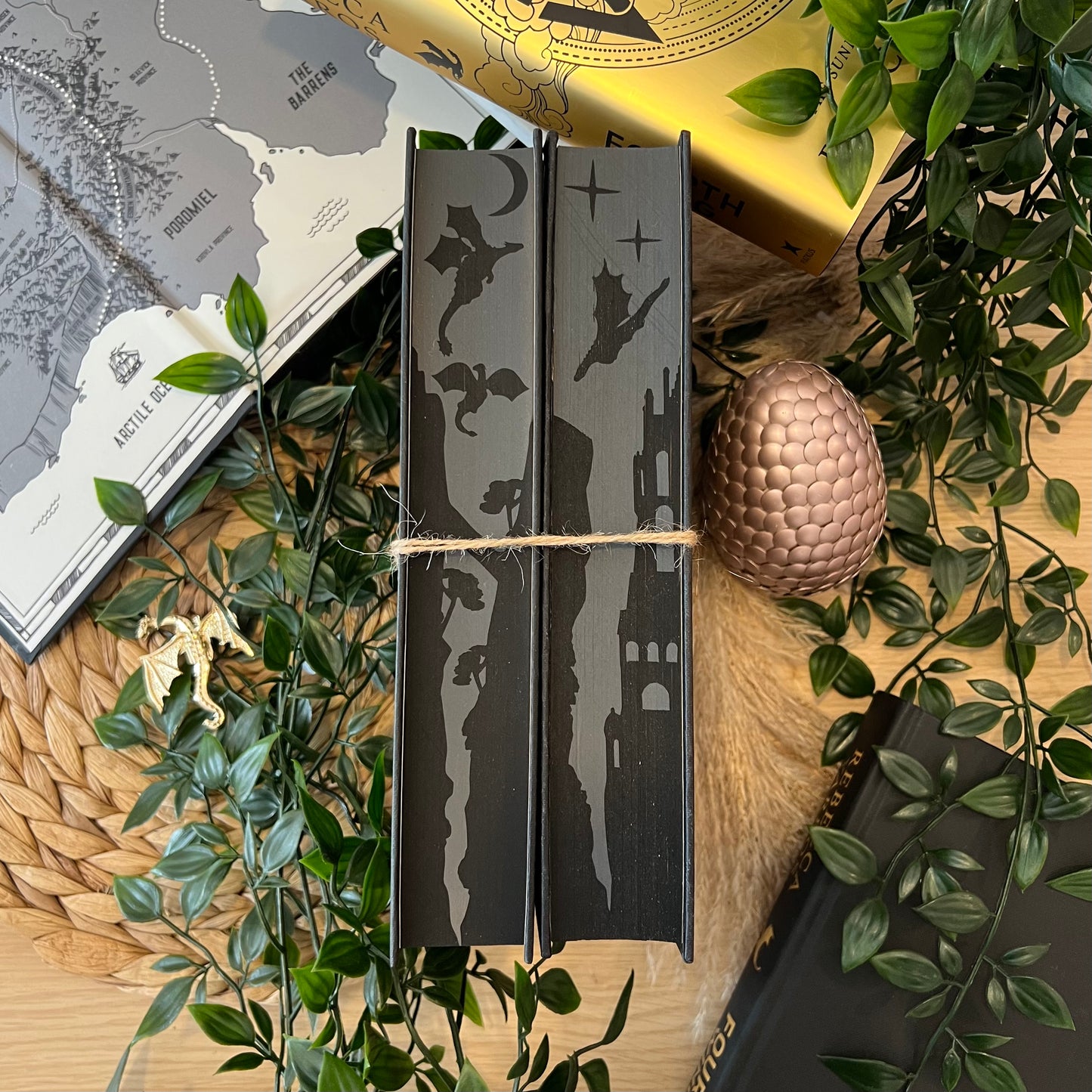 Fourth Wing, Iron Flame & ONYX STORM Sprayed Edge Hardback BUNDLE DEAL (UK edition)