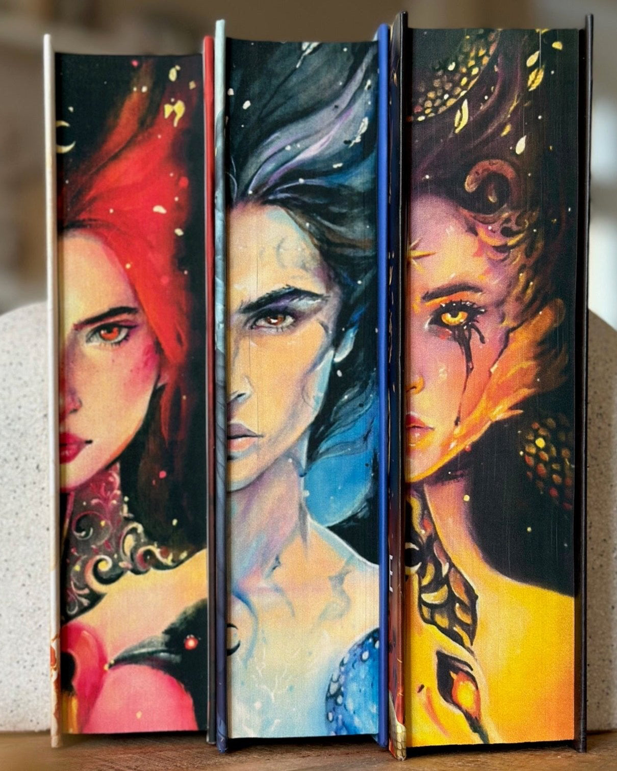 Hanna's Bookpaintings Crescent City Collaboration Bundle Deal Hardback (UK edition)