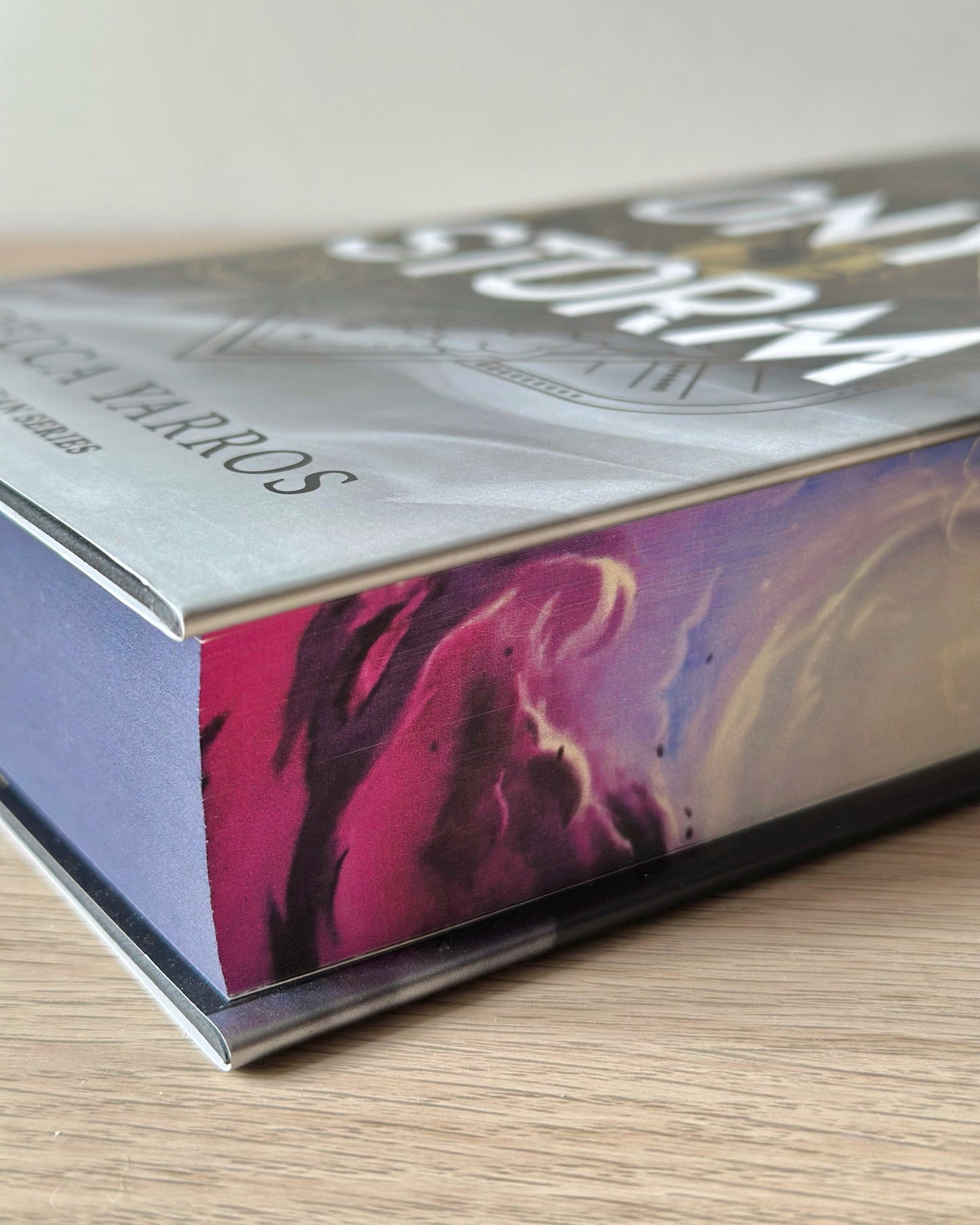 Hanna's Bookpaintings Onyx Storm Collaboration Hardback (UK edition)